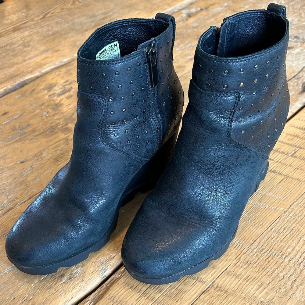 SOREL Black Leather Studded Wedge Waterproof Ankle Boots